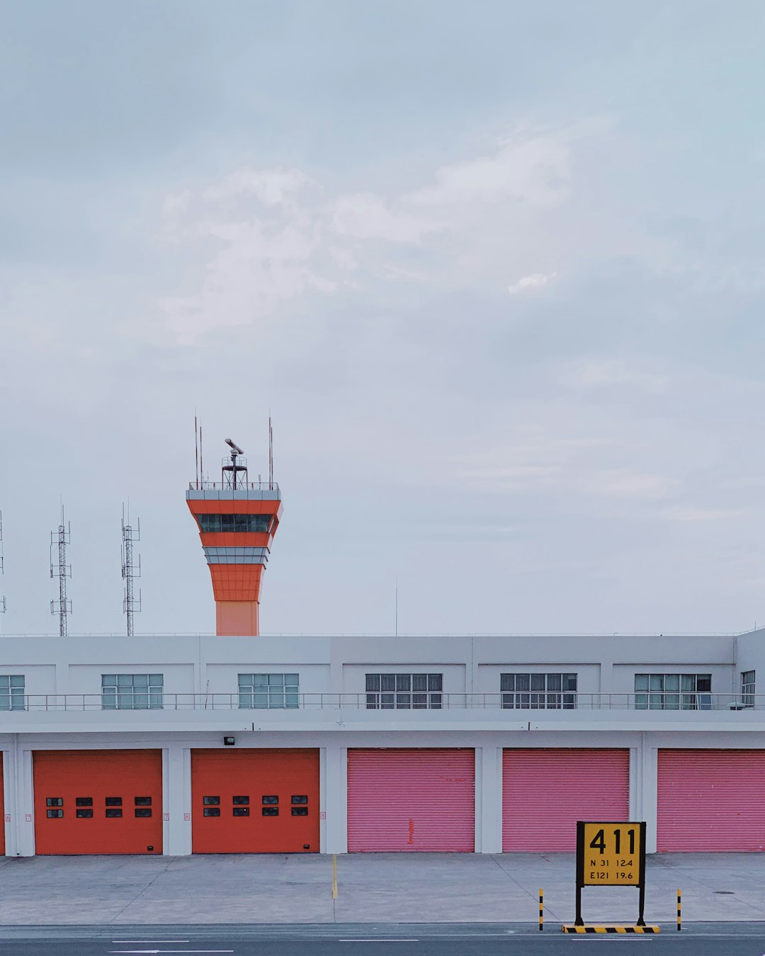 Airport Theory Challenge: TikTok's Risky Travel Trend Exposed