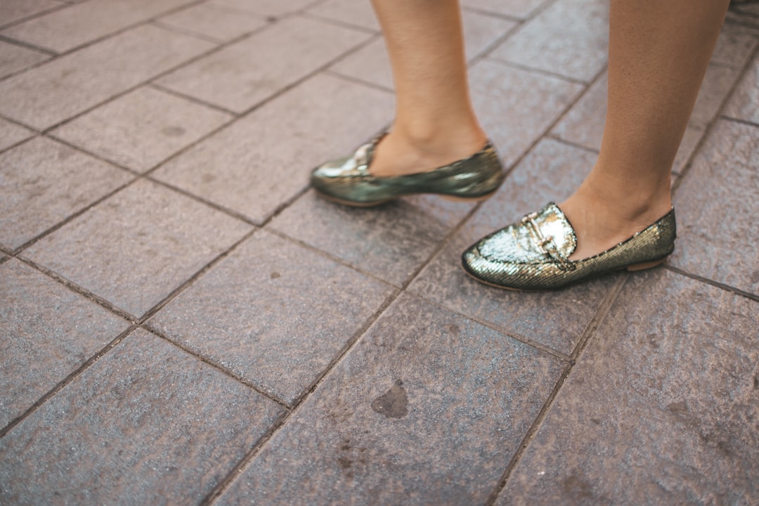 Allbirds Pantone Walking Shoes: Colorful Comfort for Travel