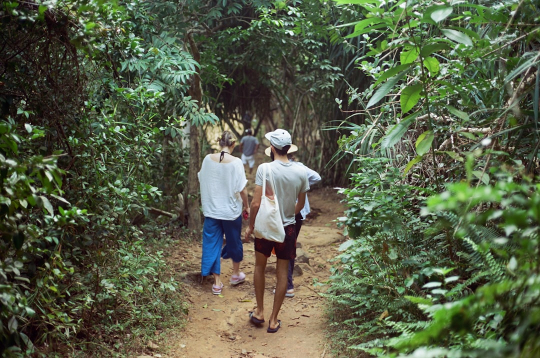 Authentic Community Travel Experiences That Benefit Everyone