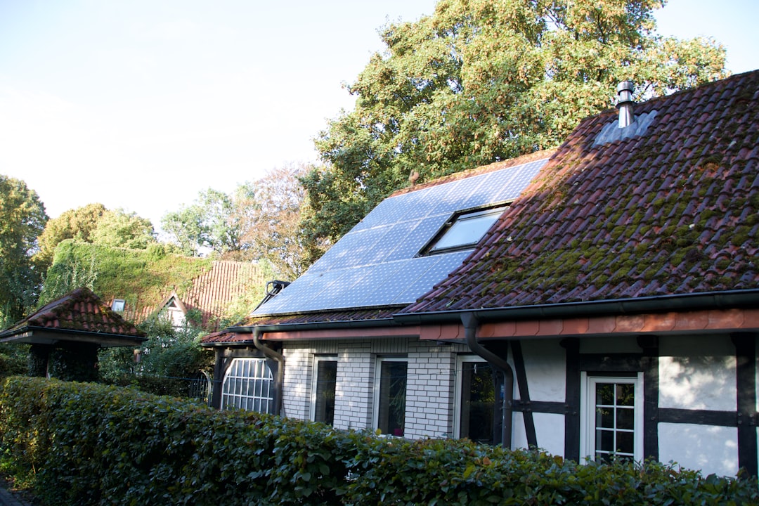 Best Solar Roof Companies & Installation Guide for Homeowners