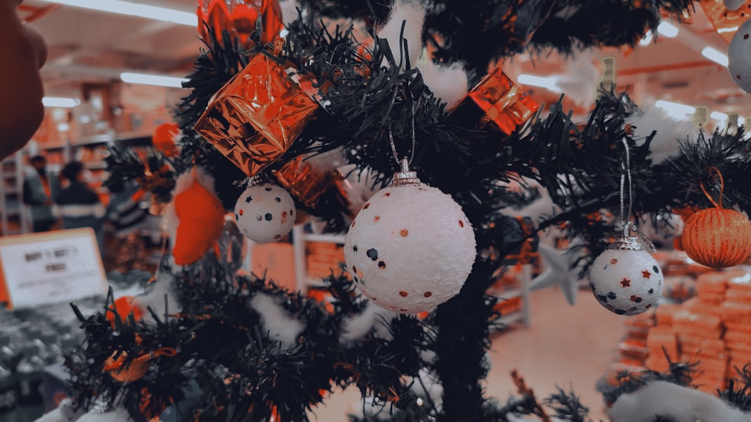 Department 56 Christmas Vacation: Vintage Village Magic & Collecting Tips