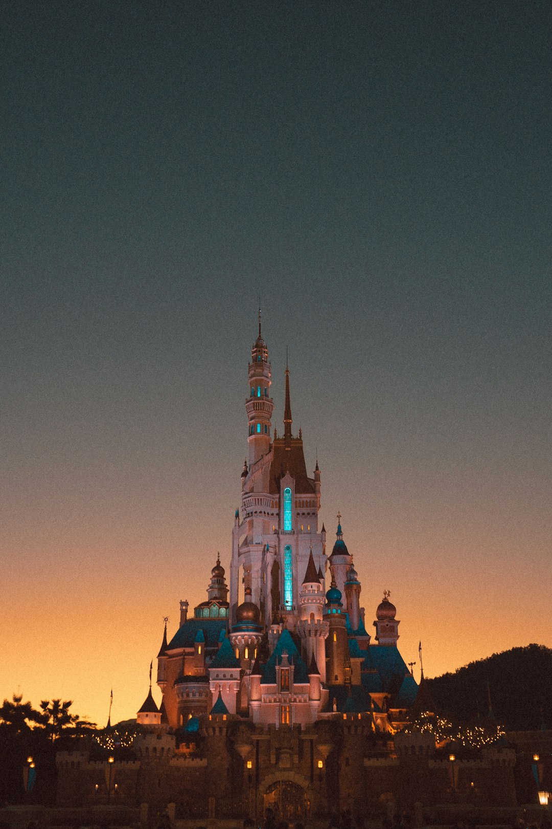 Disney World Family Vacation Packages: Ultimate Guide & Budget Tips