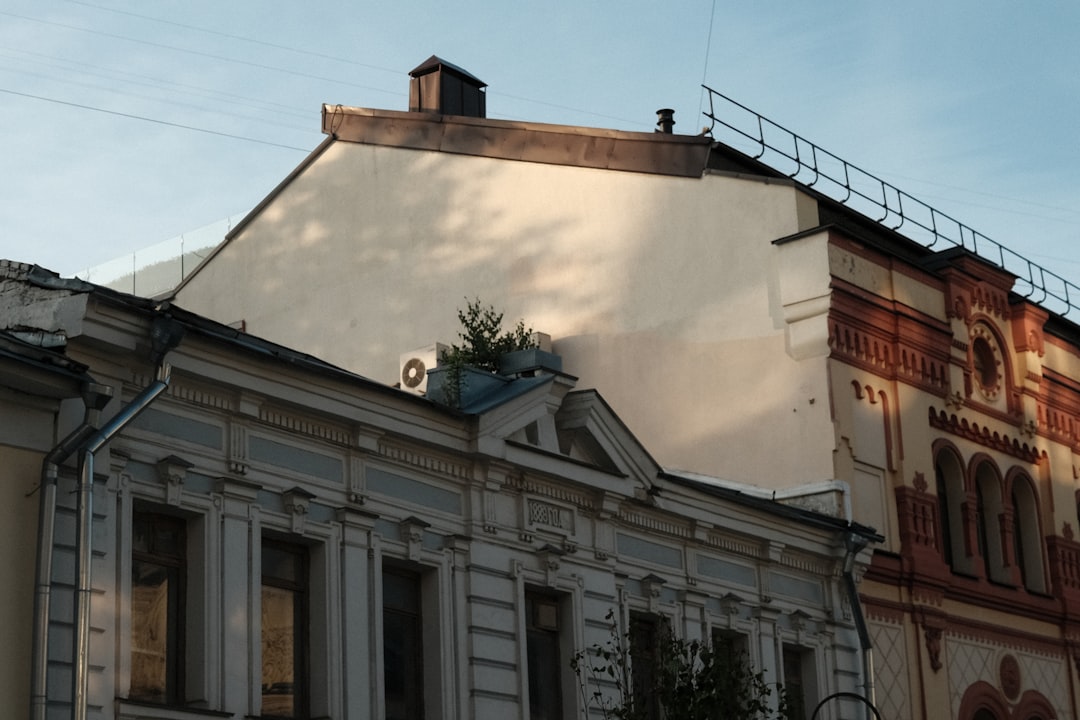 Emergency Roofers Near Me: Finding Trusted Storm Damage Repair