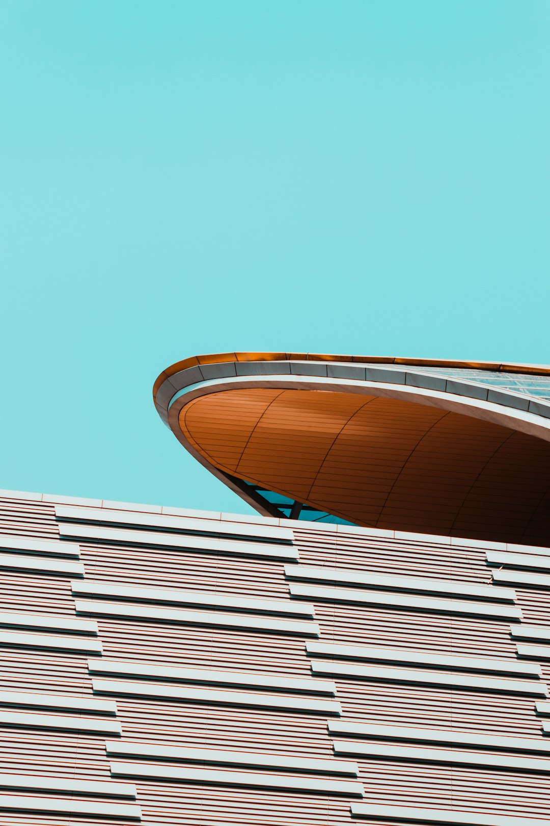 Flat Solar Roofing Guide: Energy Savings & Installation