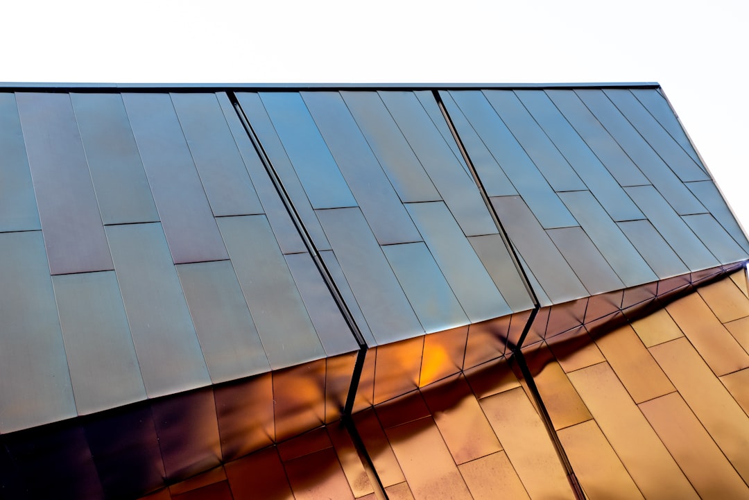 Full Solar Roof Guide: Costs, Installation & Energy Savings