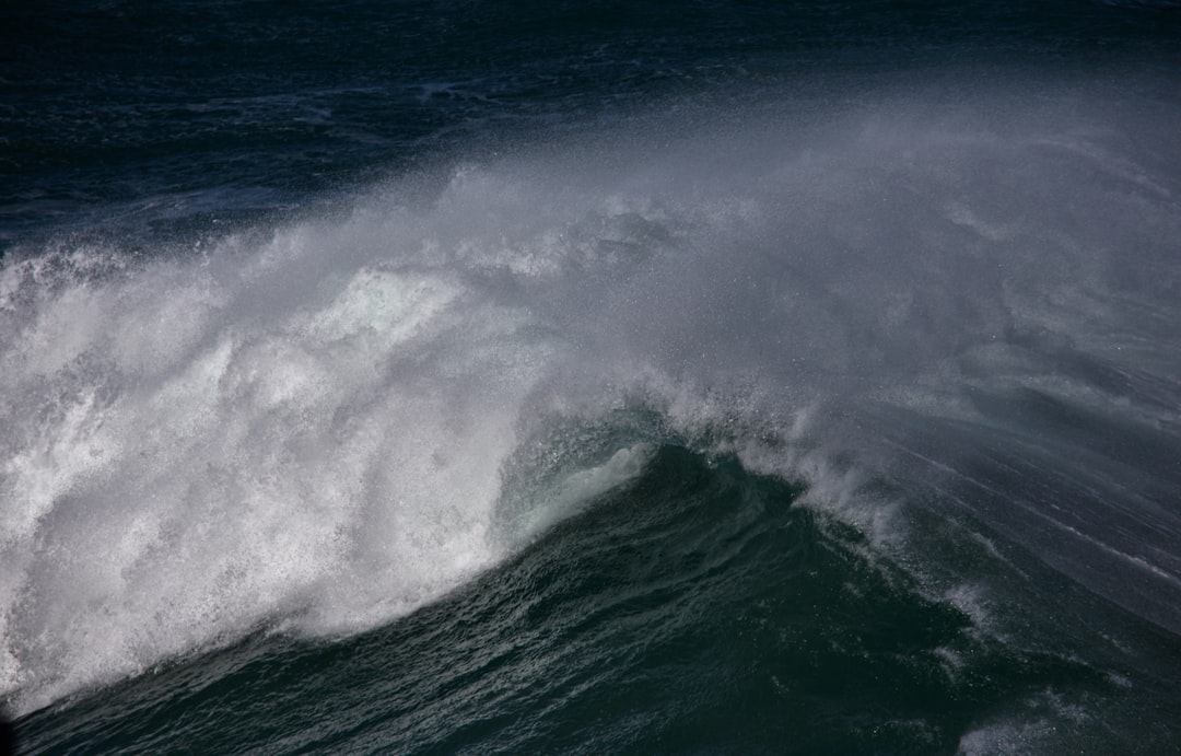 How Fast Does a Tsunami Travel: Speed Facts & Safety Tips