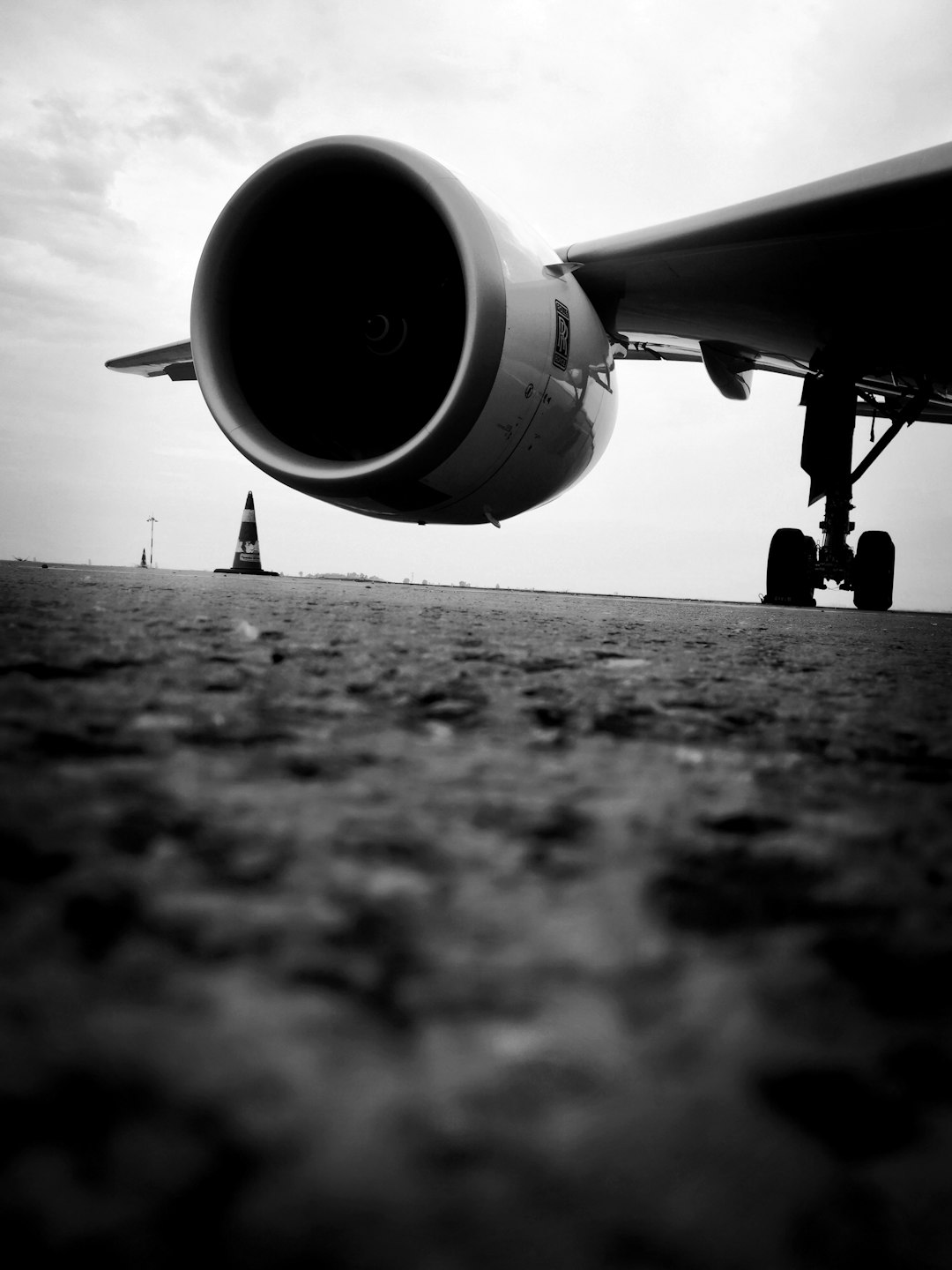 Las Vegas Shutdown Crisis: Air Travel Chaos Threatens Economy