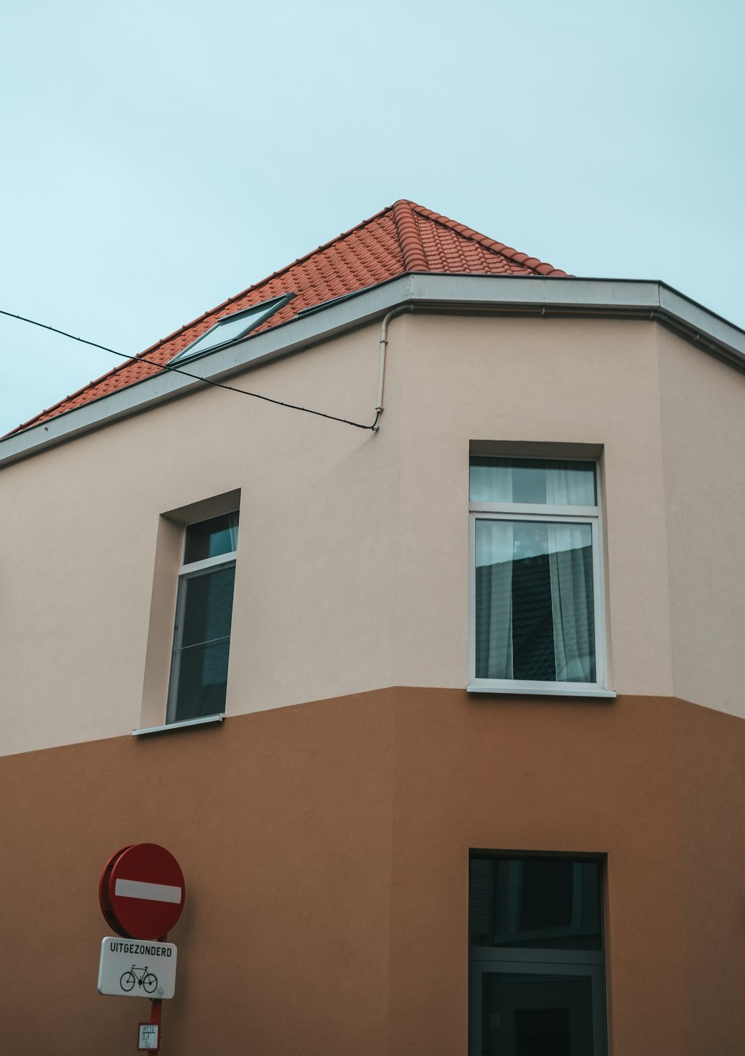Lead Flashing Repair Cost Guide: Expert Roofing Advice & Solutions
