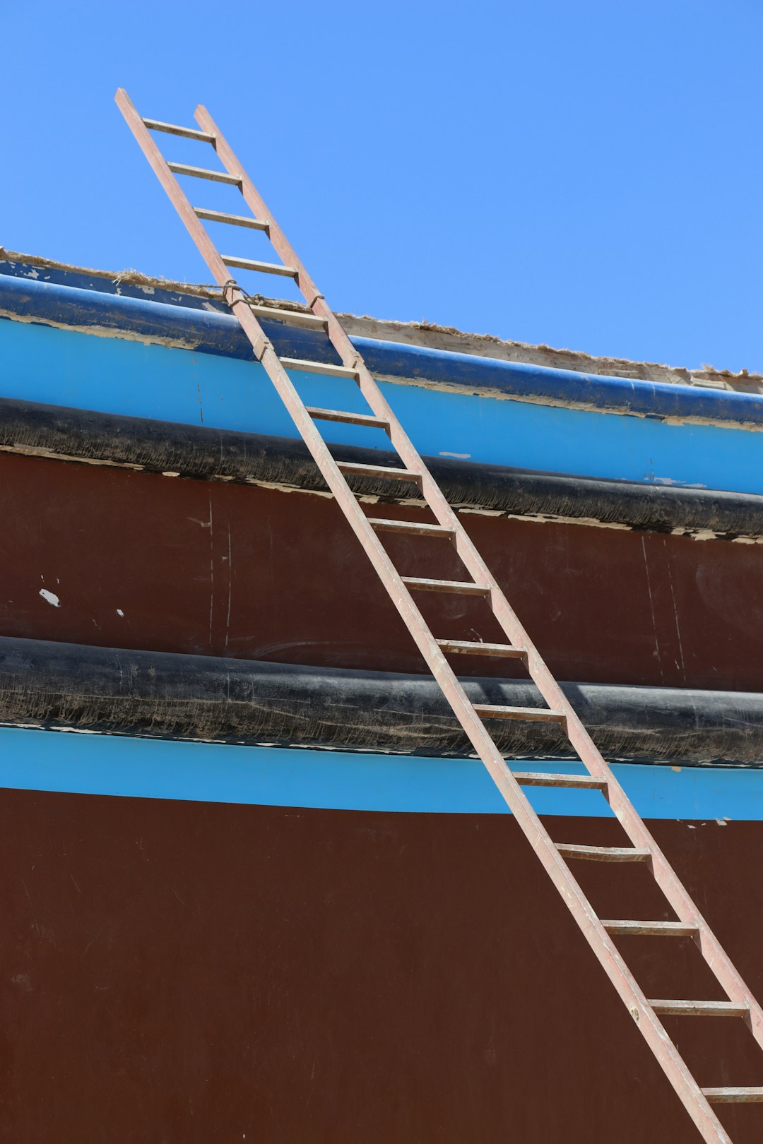 Liquid Roof Repair Guide: Waterproof Solutions & Cost Savings