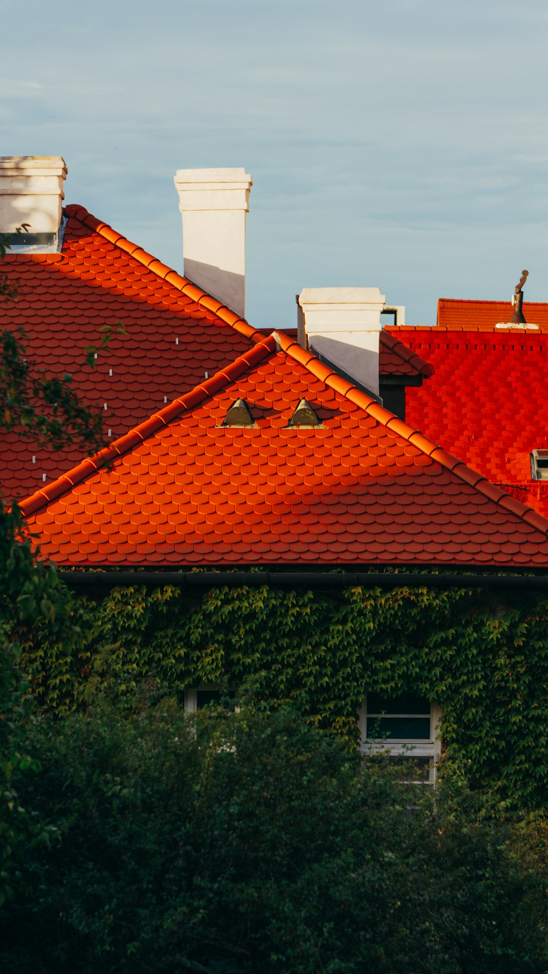 Local Roofers Who Finance: Smart Solutions for Roof Replacement & Repair