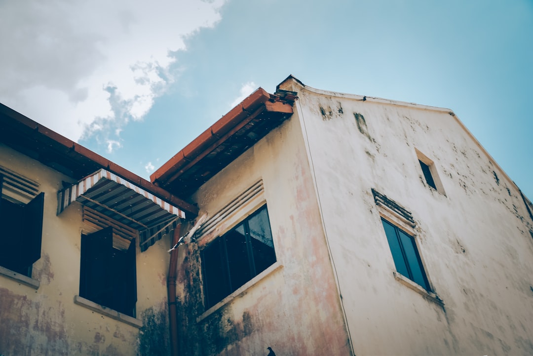 Lowes Roof Financing Guide: Smart Payment Plans & Roof Replacement