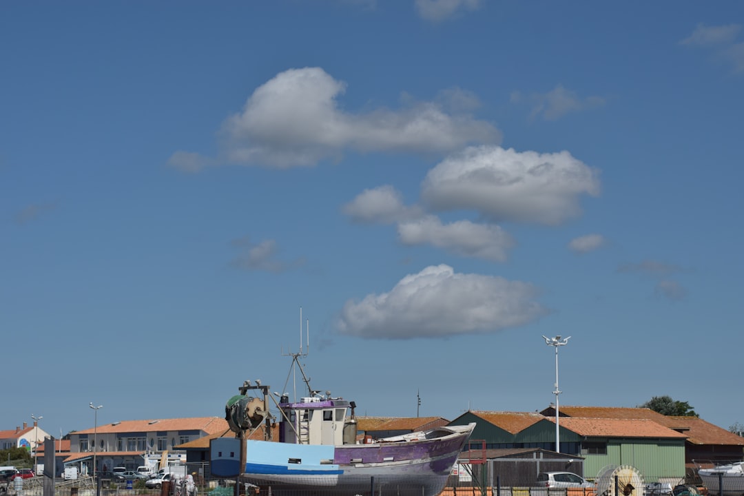 Planes Land Overhead at Maho Beach: Ultimate Guide