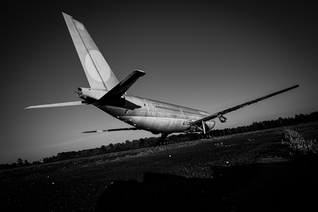Mass Flight Disruptions Strand 100K+ Passengers Across US Airports