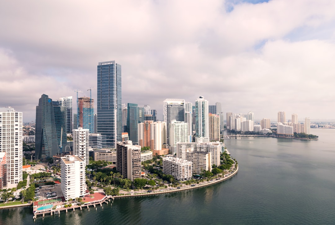 Miami Beach Vacation Packages: Best Deals & Luxury Escapes