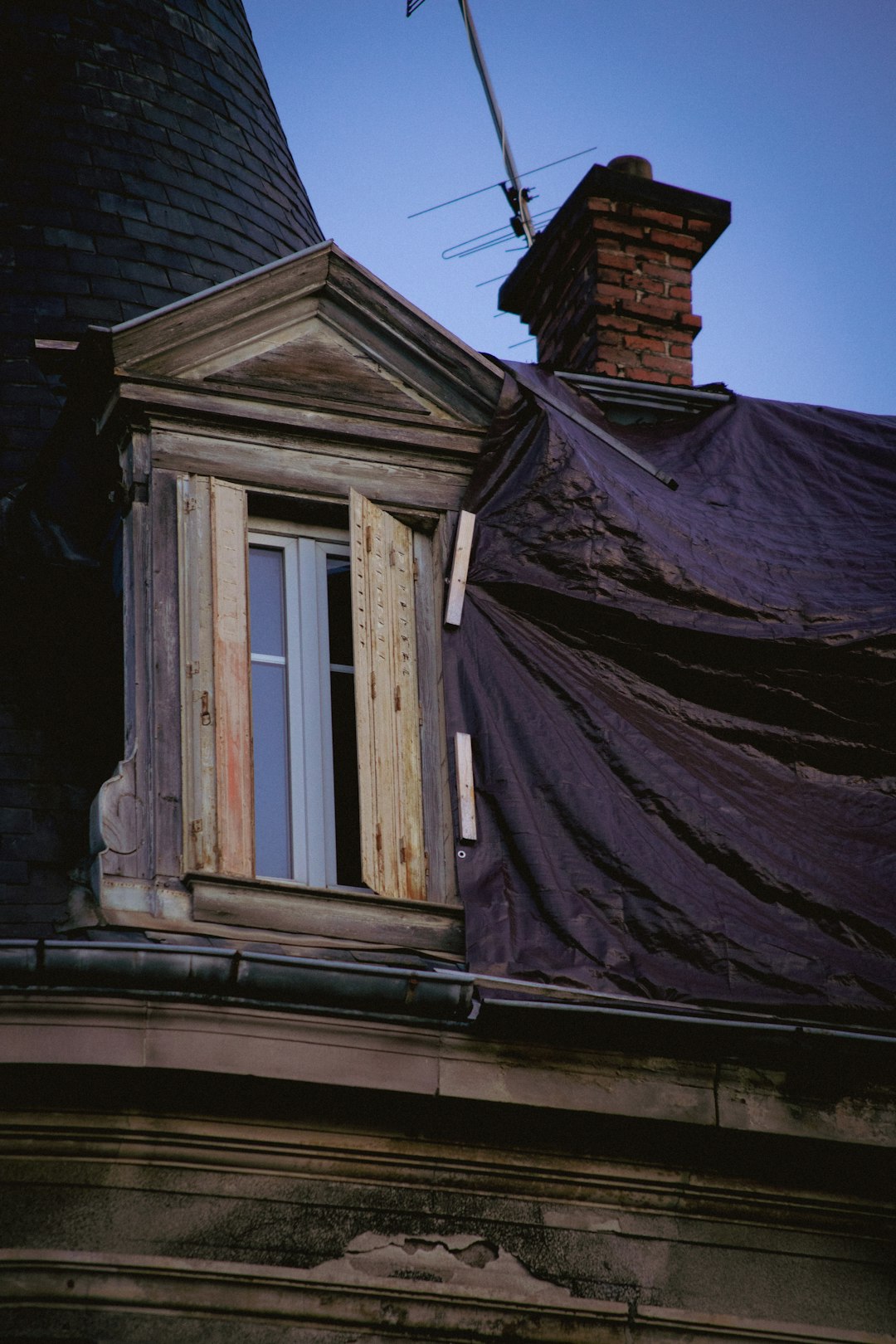 Proof Roof: Ultimate Guide to Storm-Resistant Roofing Materials & Installation