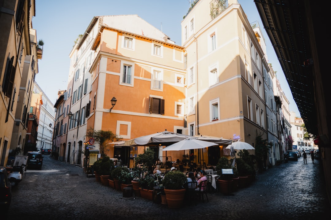 Rome Uncovered: Eat, Sleep & Explore Like a Local
