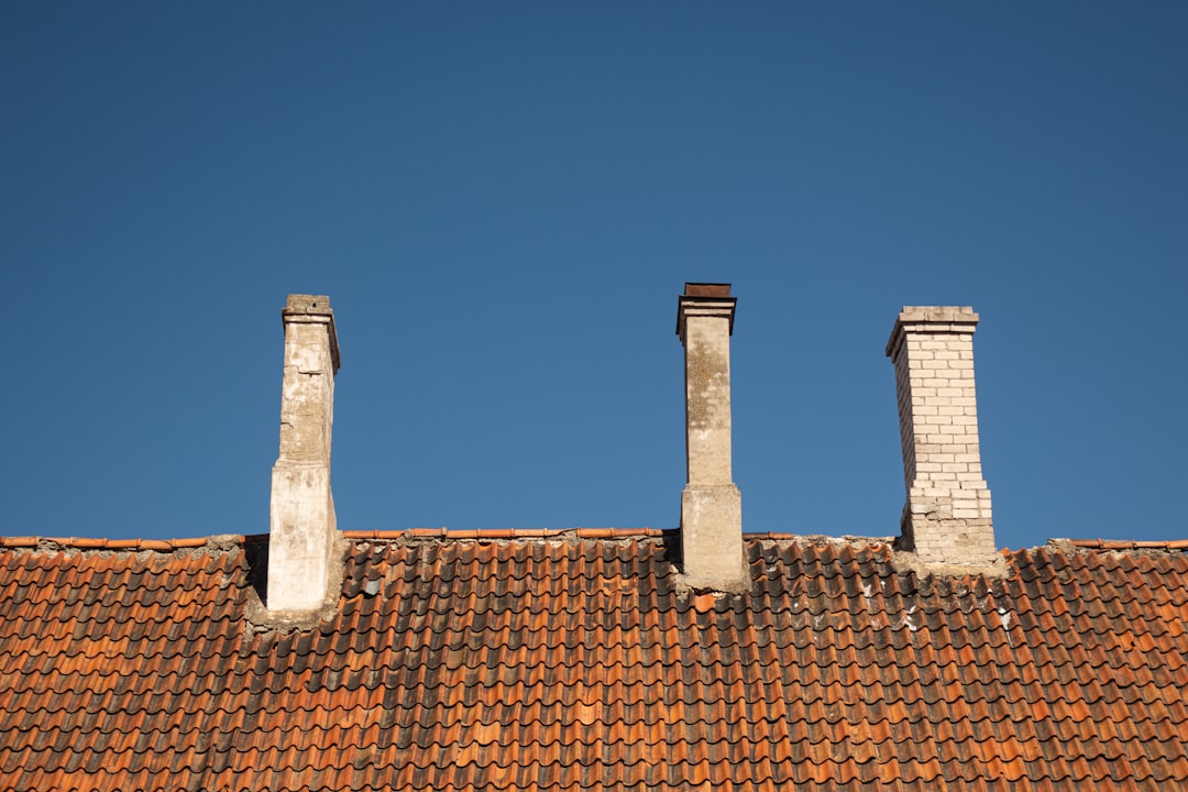 Roof Leaks and Insurance Claims: Expert Guide for Homeowners