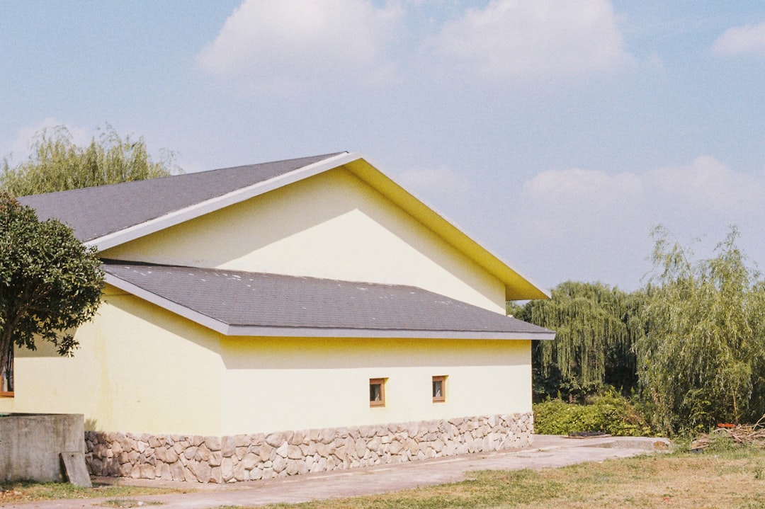 Roof Repair Loans: Smart Financing Options for Homeowners