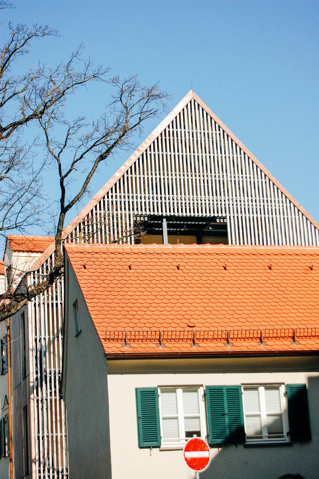 Roof Skylight Replacement Guide: Expert Tips for Leak Prevention