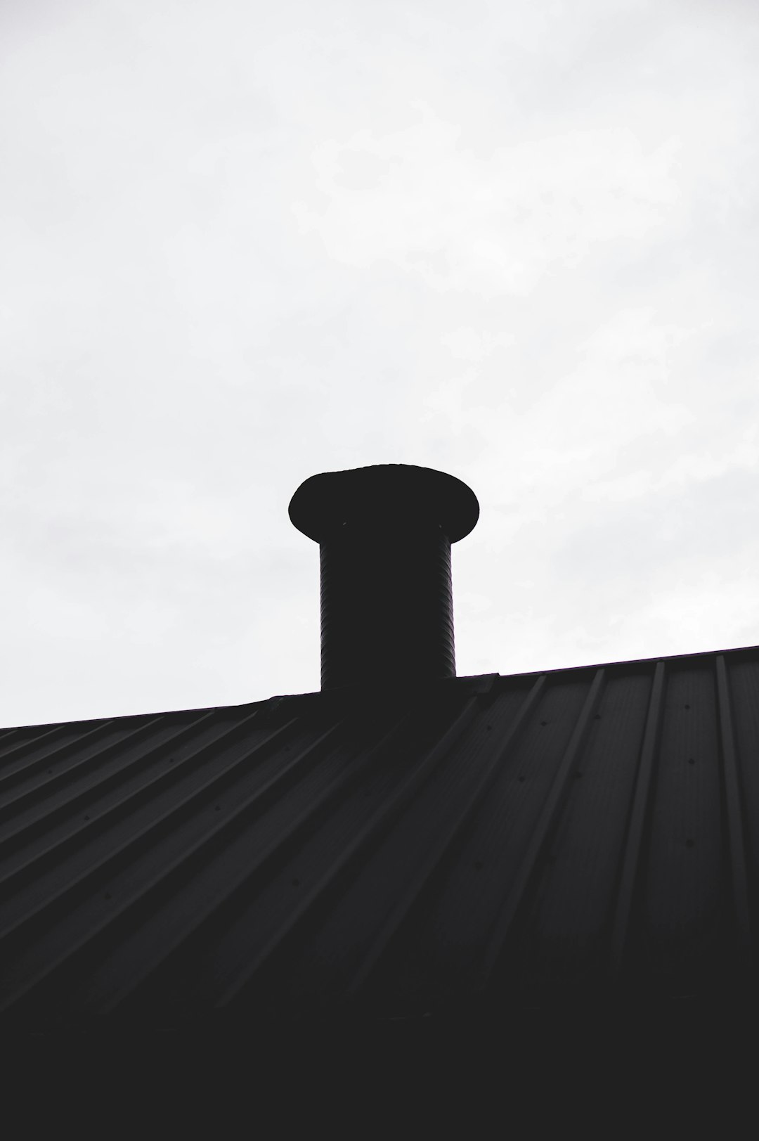 Shingle Roof Repair Coatings: Expert Guide for Leak Prevention & Longevity