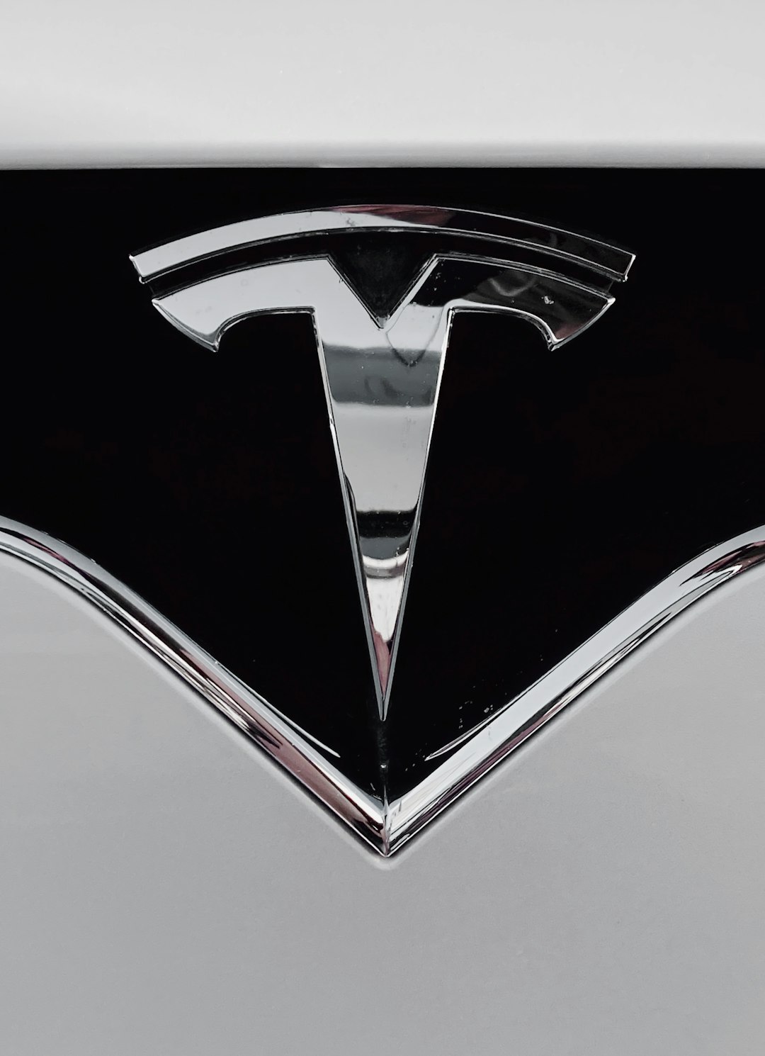 Tesla Solar Panels on Metal Roof: Installation & Energy Savings