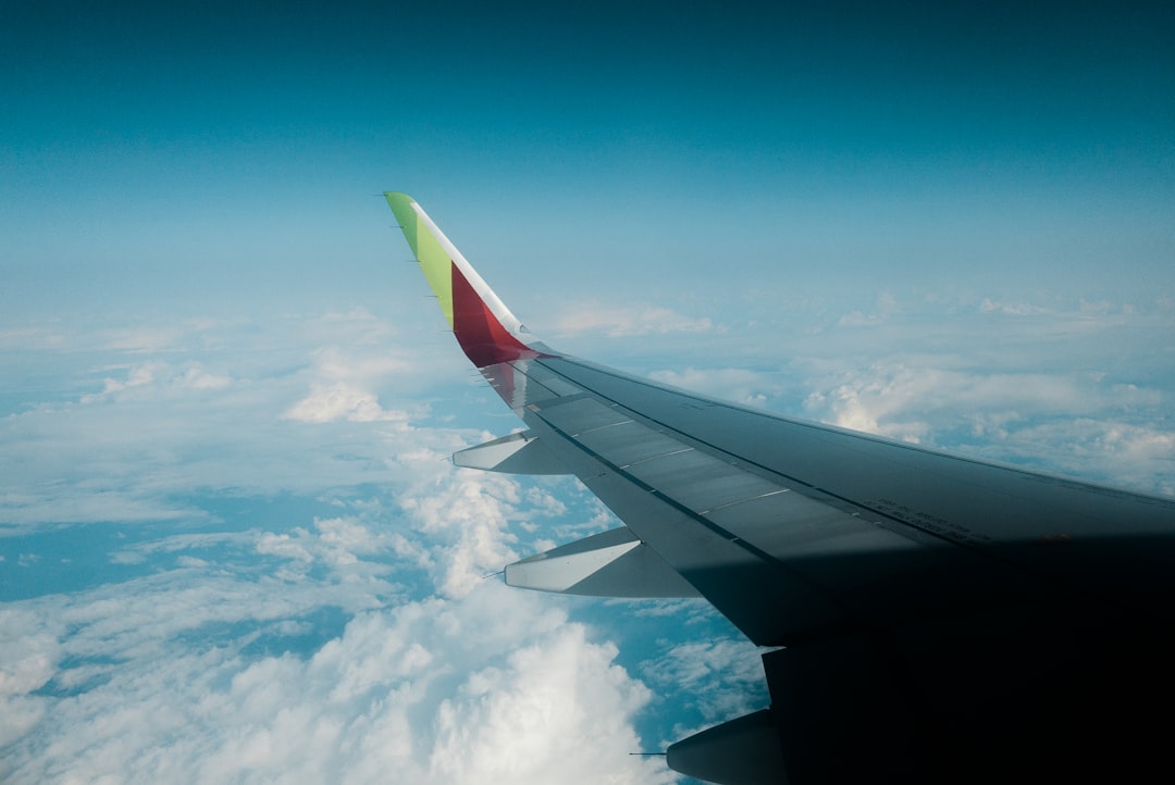 The Tuesday Flight Myth: What Really Saves You Money