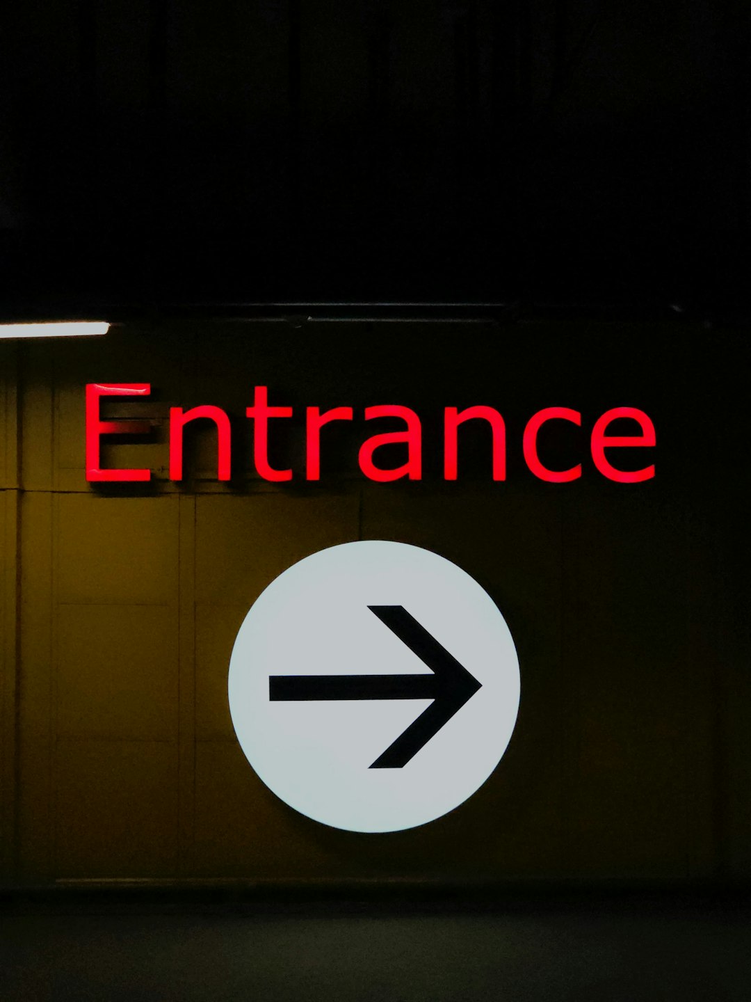 US Government Travel Warning: Stopping Not Allowed Explained