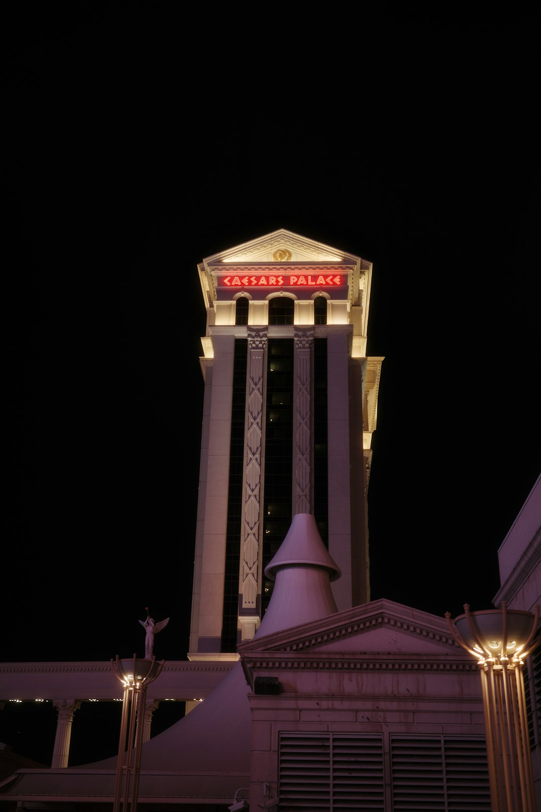 Vegas Vacation Guide: Ultimate Tips for Budget & Fun