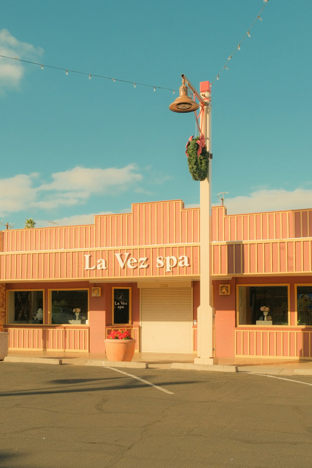 Vegas Vacation Packages: Best Deals & Luxury Getaways