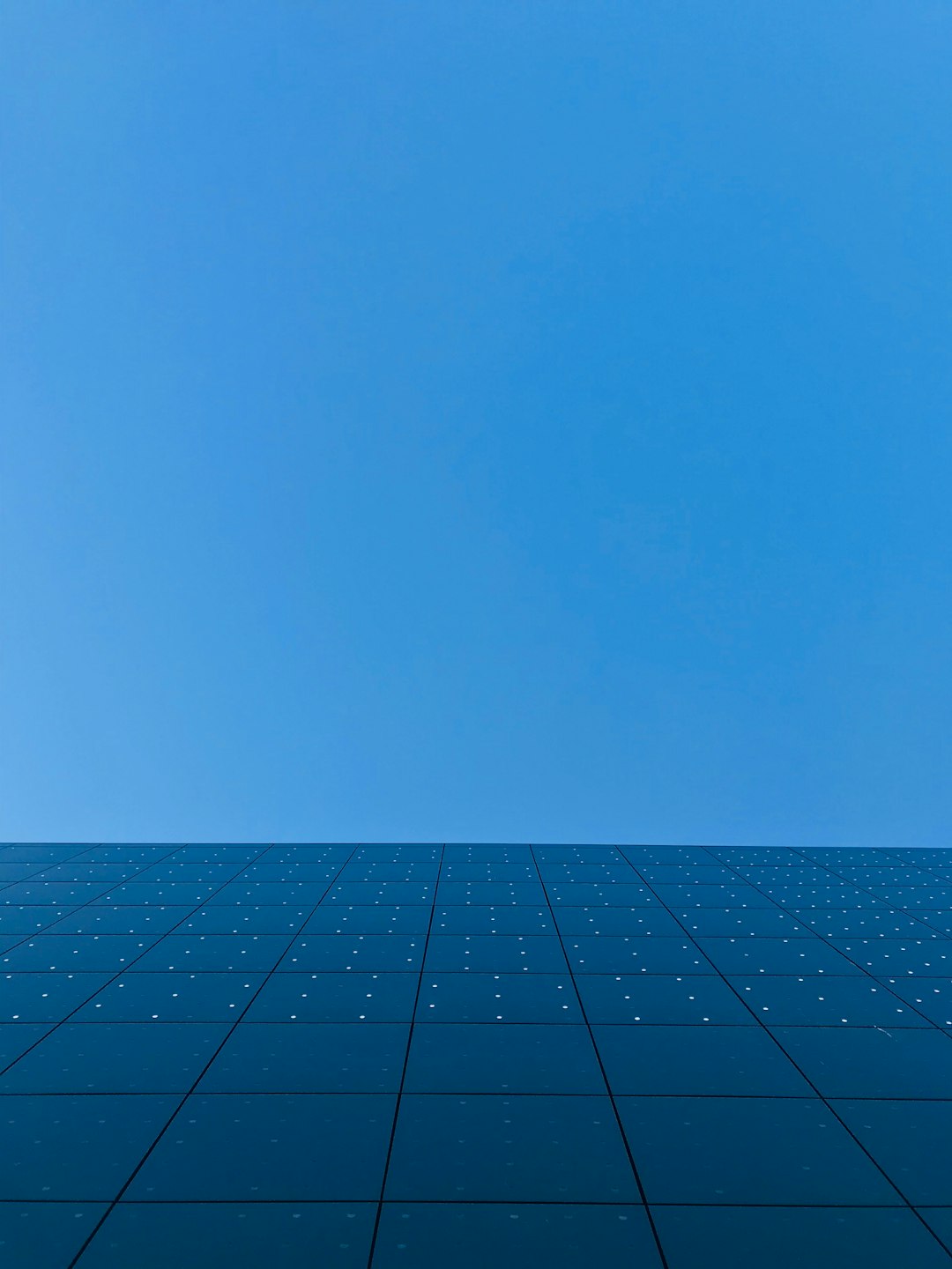 Viridian Clearline Fusion Solar Roofing: Energy Efficiency Benefits