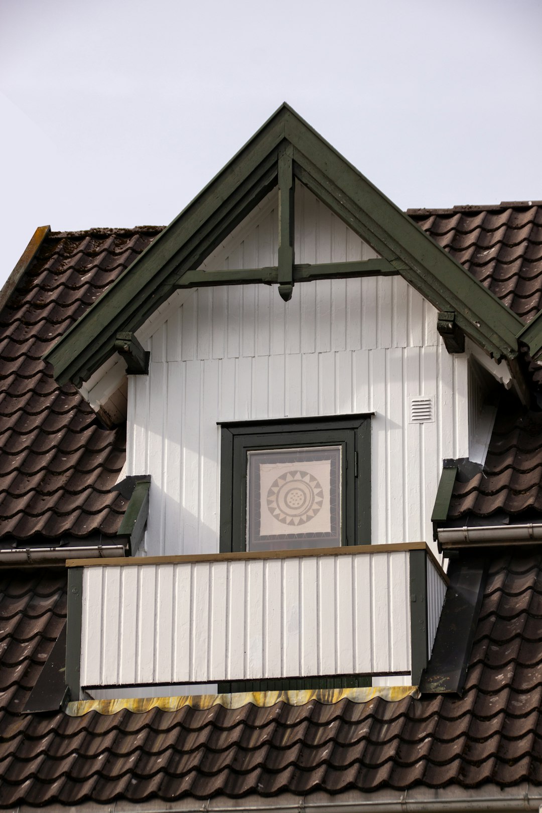 Wind Damage Roof Insurance Claim Guide | Storm Repair Tips